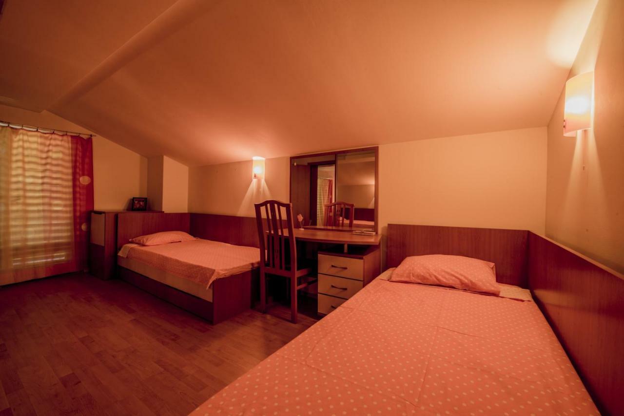 Вила Теkето I Vila Teketo Family Guest House Nikolovo Exterior photo